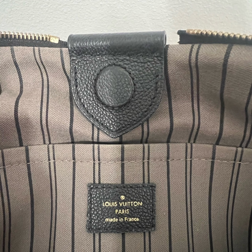 Louis Vuitton Black Monogram Handbag - Picture 9 of 16